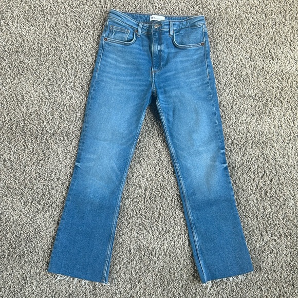 Zara Jeans - Picture 1 of 4